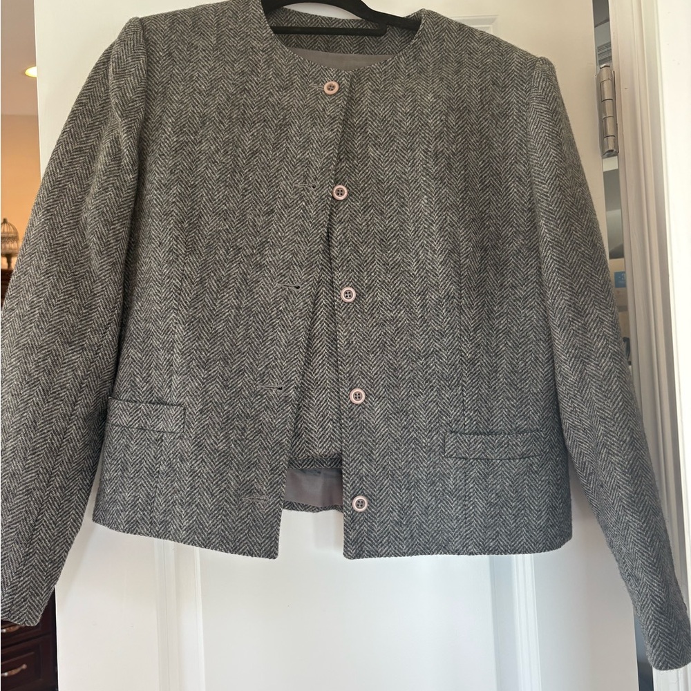 Chic Gray Herringbone Blazer
